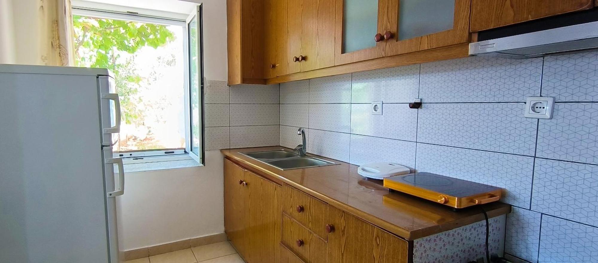 Natasha Rooms Himare Exterior photo
