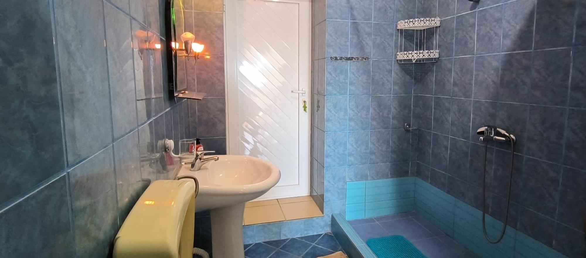 Natasha Rooms Himare Exterior photo