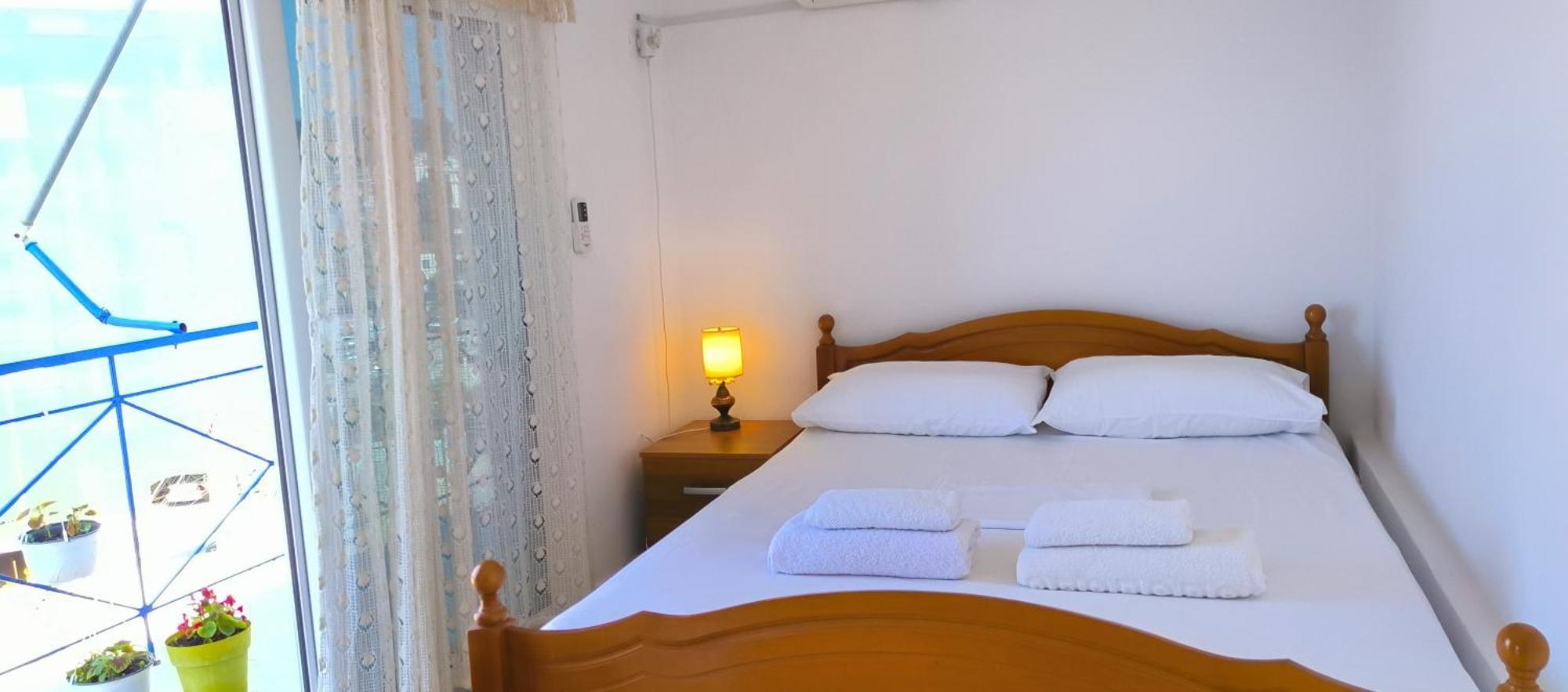 Natasha Rooms Himare Exterior photo